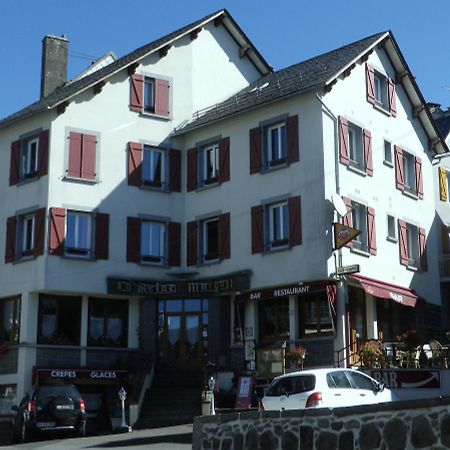 Hotel Restaurant La Reine Margot La Tour-d'Auvergne Exterior photo